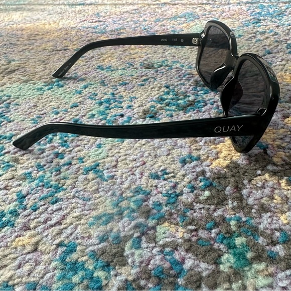 😎 Quay Australia "20's" Quay x
Kylie Collab Shades😎 - Picture 8 of 15